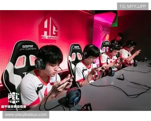 和平精英热点分析LNG战队的战术节奏与团队协作探讨