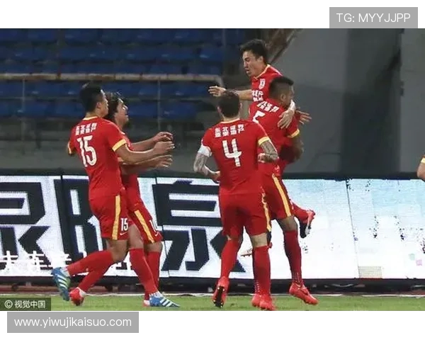 亚泰与富力精彩对决直播回放全程回顾及精彩瞬间分析